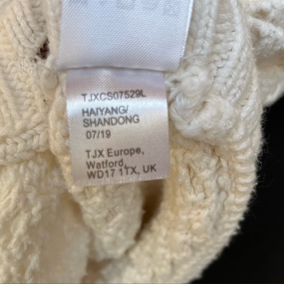 NWT Aspen Kids Sweater Cape w/ Side Buttons and Leopard Faux Fur Trim Size 3T - Picture 9 of 10